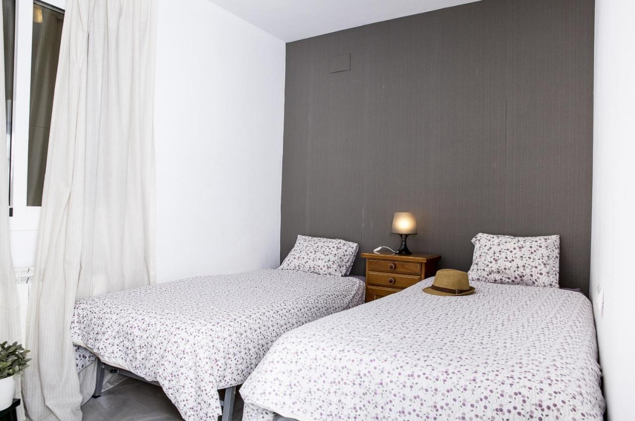 Sea & Wave Palencia Superior Pool Apartment マラガ エクステリア 写真
